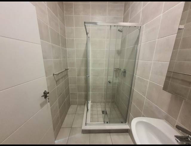 1 BEDROOM PROPERTY TO RENT IN GREENBAY ECO ESTATE